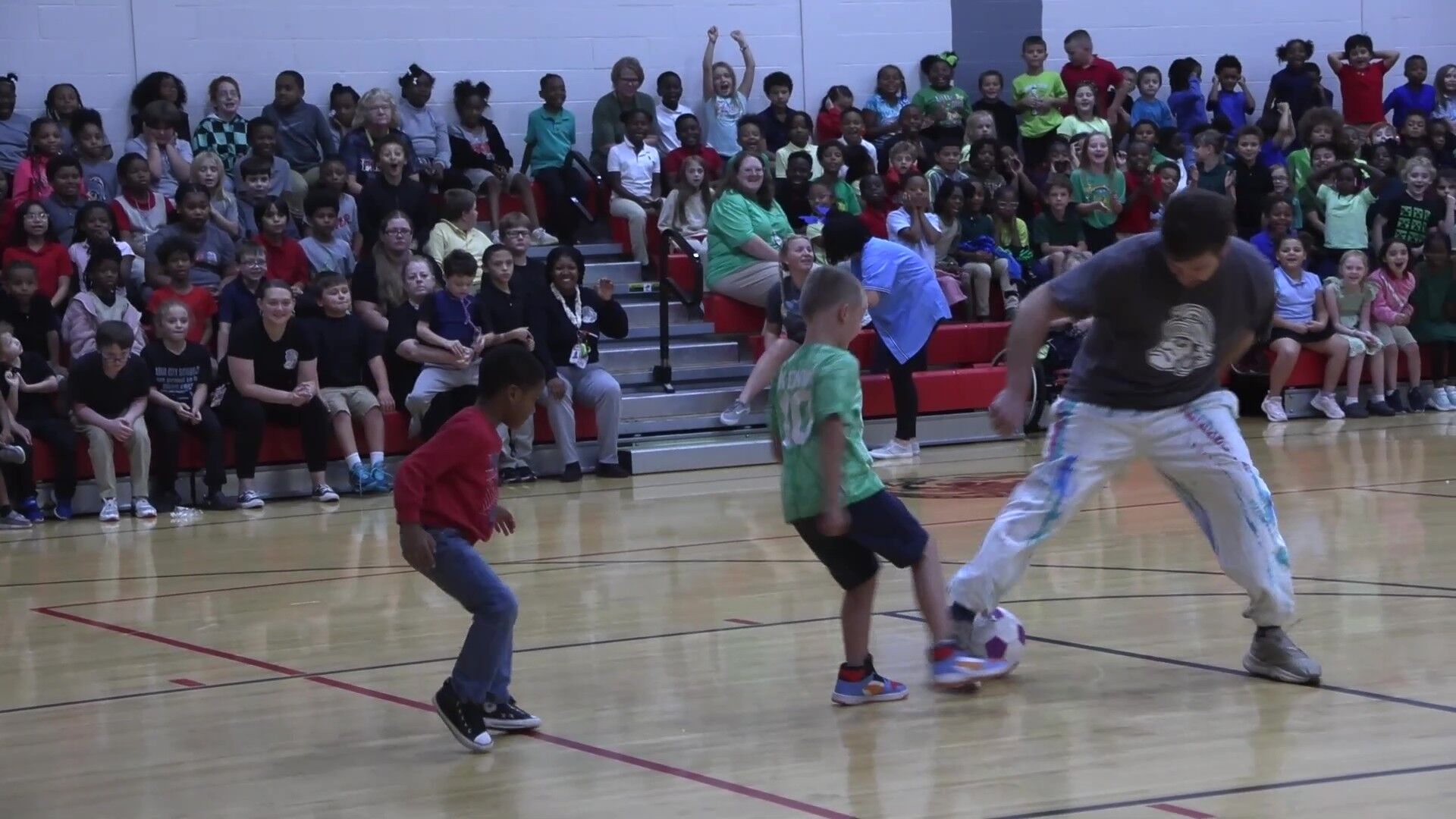 Heritage Elementary hosts pep rally to celebrate student success